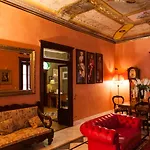 לינה וארוחת בוקר Palazzo Melluso Luxury פורטו אמפדוקלה