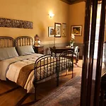 Palazzo Melluso Luxury לינה וארוחת בוקר פורטו אמפדוקלה