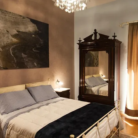 Bed and breakfast Palazzo Melluso Luxury Porto Empedocle